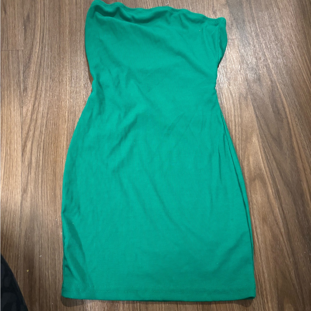 SHEIN Emerald Green Ribbed Top